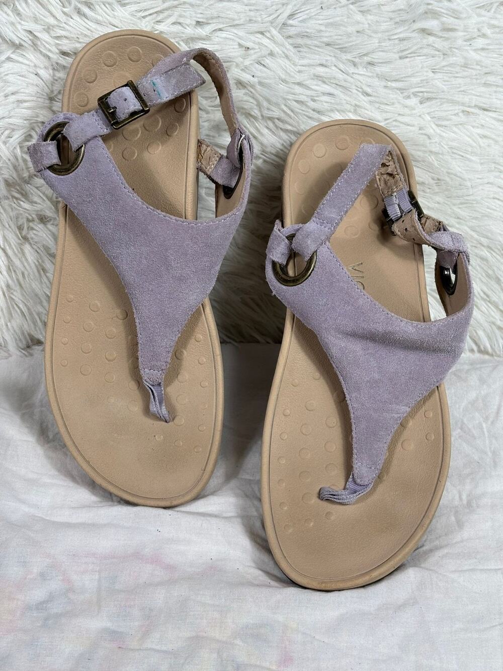 Vionic Sandals Womens Sz 8 Lavender Suede Jolie Thong Ankle Strap Platform Wedge